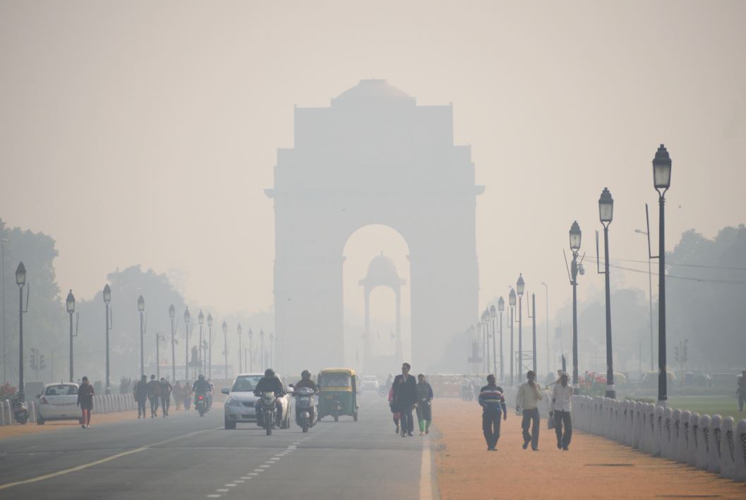 الضباب الدخاني الناتج عن التلوث الهوائي في أحد المدن