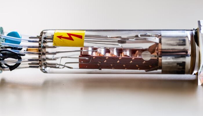 جهاز الكاشف الوميضي